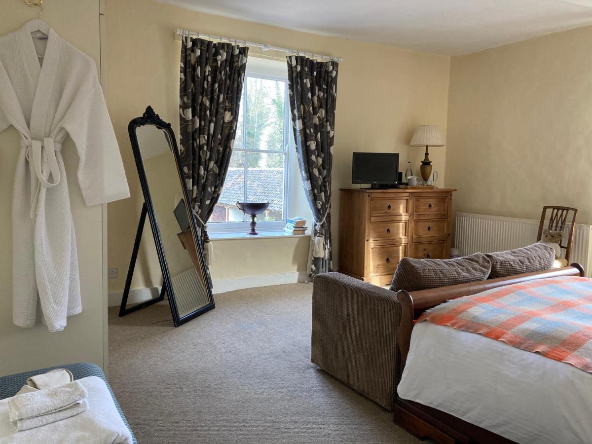 Bed and Breakfast Grange Farm Тетфорд Экстерьер фото